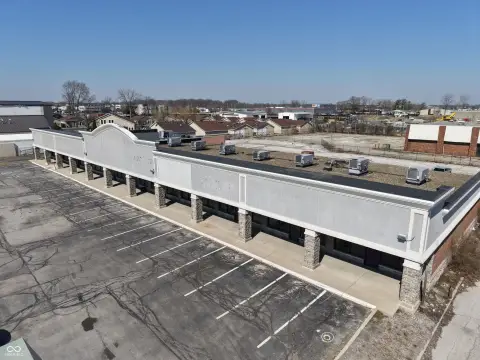 Versatile Retail and Industrial Opportunity