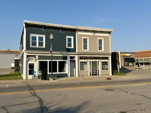 Mixed-Use Building with Apartment