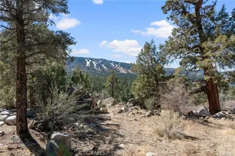 Big Bear Lake Corner Lot