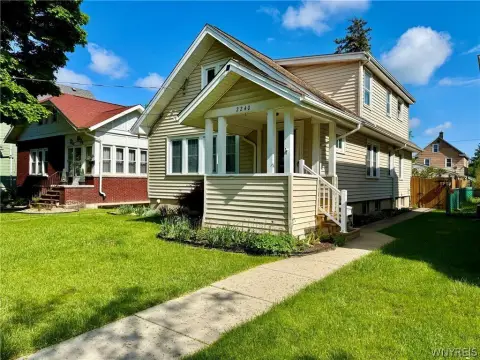 Well-Kept Two-Unit Property
