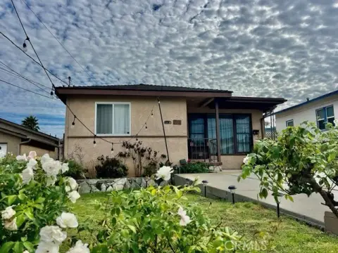 Duplex With Bonus Studio