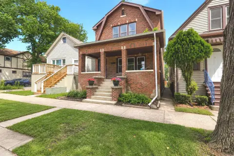 Brick Duplex with Separate Utilities