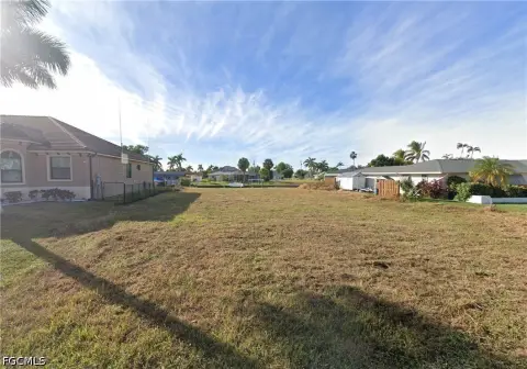 Gulf-Access Waterfront Lot