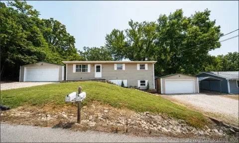 Duplex with Private Deck