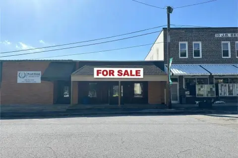 Woodville Office Building For Sale