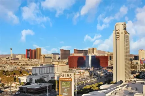 Las Vegas Strip View Studio