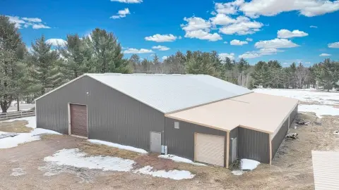 Flex Property with Large Indoor Arena