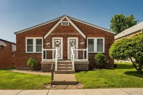 Duplex with Private Basements
