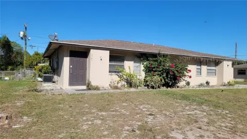 Sarasota Duplex with Recent Updates