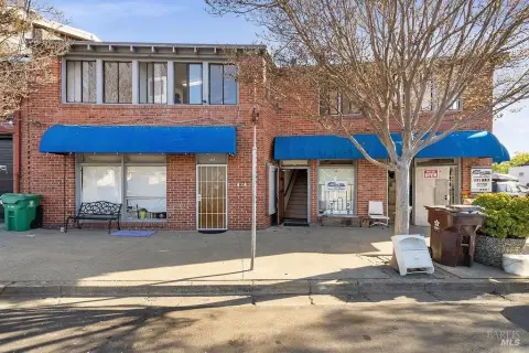 Mixed-Use Income Property, Rodeo