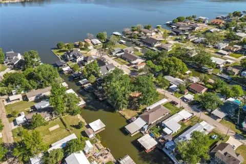 Lake Granbury Canal-Front Land