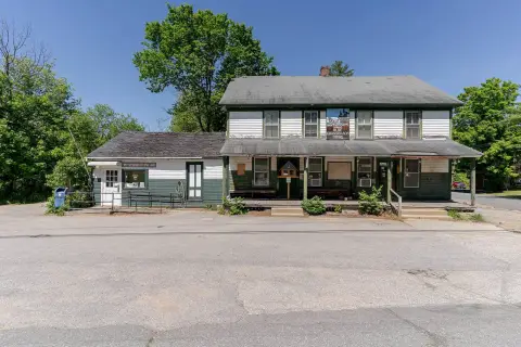 Historic Mixed-Use Property with Apartment