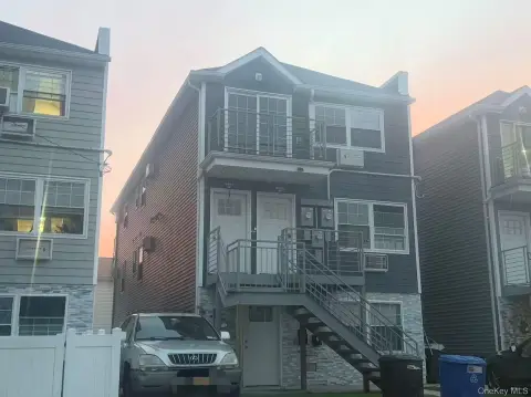Duplex with Ocean-View Balconies