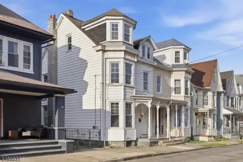 Two-Unit Duplex with Deck