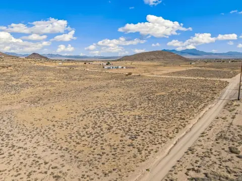 Kingman Land with Desert Views
