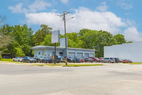 Automotive Service Building