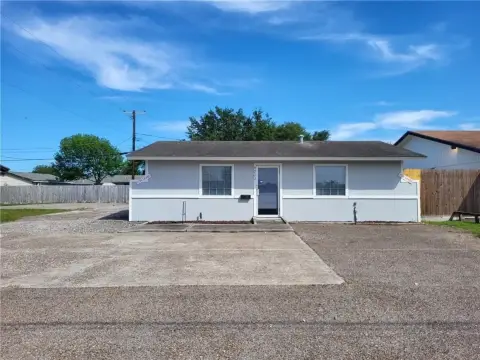 Retail/Office Space on Everhart Rd