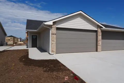 Duplex with Zero-Entry Access