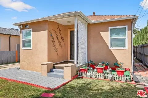 Upgraded Duplex on Large Lot