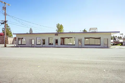 Versatile Commercial Space, Chester, CA