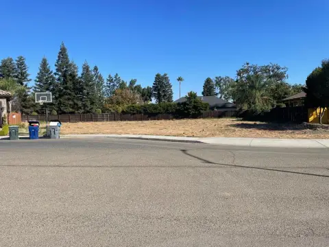 Residential Lot in Northwest Fresno