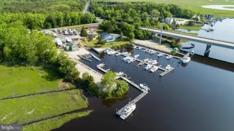 Waterfront Marina & Income Opportunity