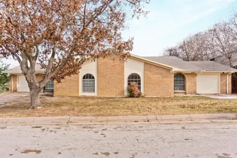 Updated Duplex in Fort Worth