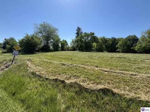 Rhodelia, KY 1.2 Acre Parcel
