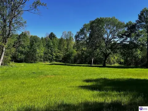 Bonnieville Hunting & Recreational Farm