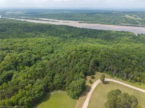 Wooded Waterfront Hunting Land