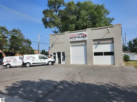 Auto Glass Service Business