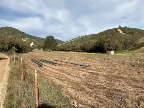 144 Acre Ranch in Lockwood