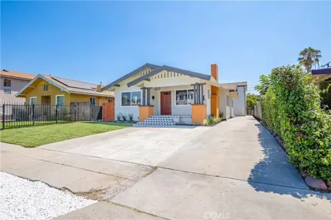 Two Fully Renovated Homes Duplex