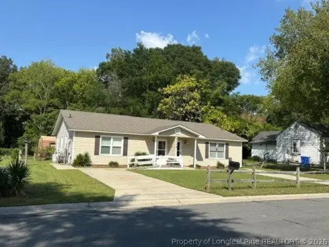 Ranch Duplex with Separate Utilities
