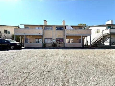 Las Vegas Fourplex with Upside