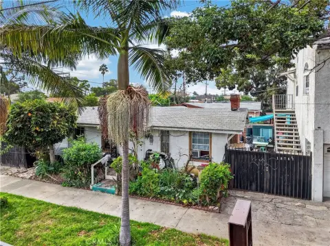 Triplex Multifamily Property