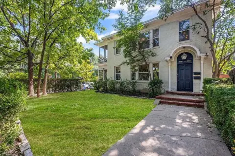 Independent Duplex with Private Utilities