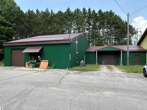 Steel Warehouse with Two Shop Areas