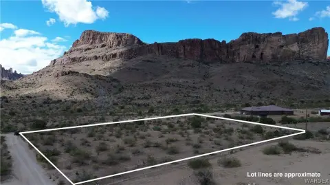 Scenic Land with Mountain Views