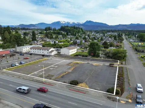 Prime Commercial Lot in Port Angeles