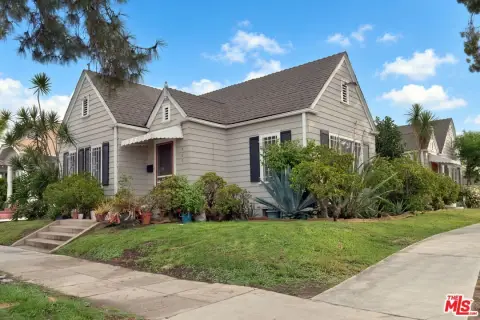 Duplex with Covered Patio