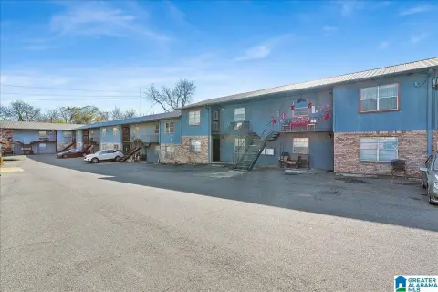 Remodeled 18-Unit Apartment Building