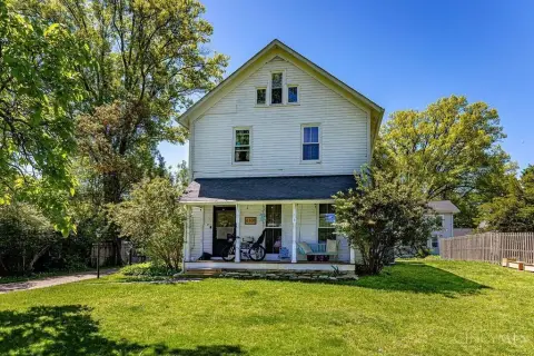 Charming Duplex Near Miami University