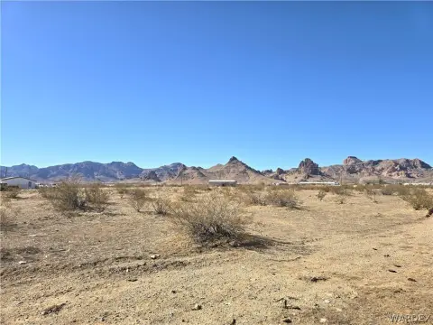 Golden Valley Acreage with Mountain Views