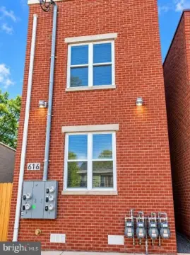 4-Unit Contemporary Quadplex