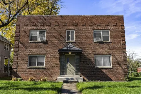 8-Unit Apartment Building