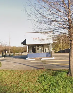 Freestanding Drive-Through Restaurant