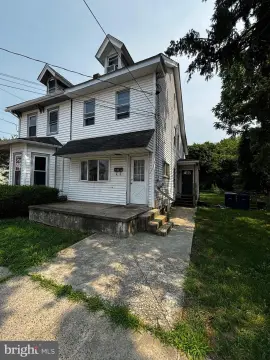 Vacant Duplex Income Property