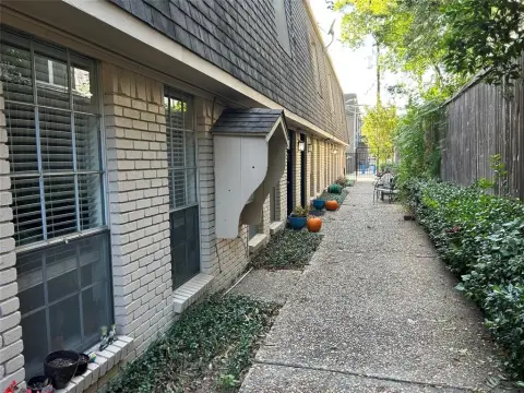 Oaklawn Multifamily Investment Opportunity