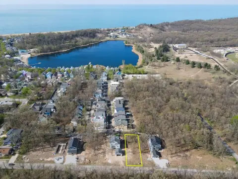 Oversized Lot in Beachwalk
